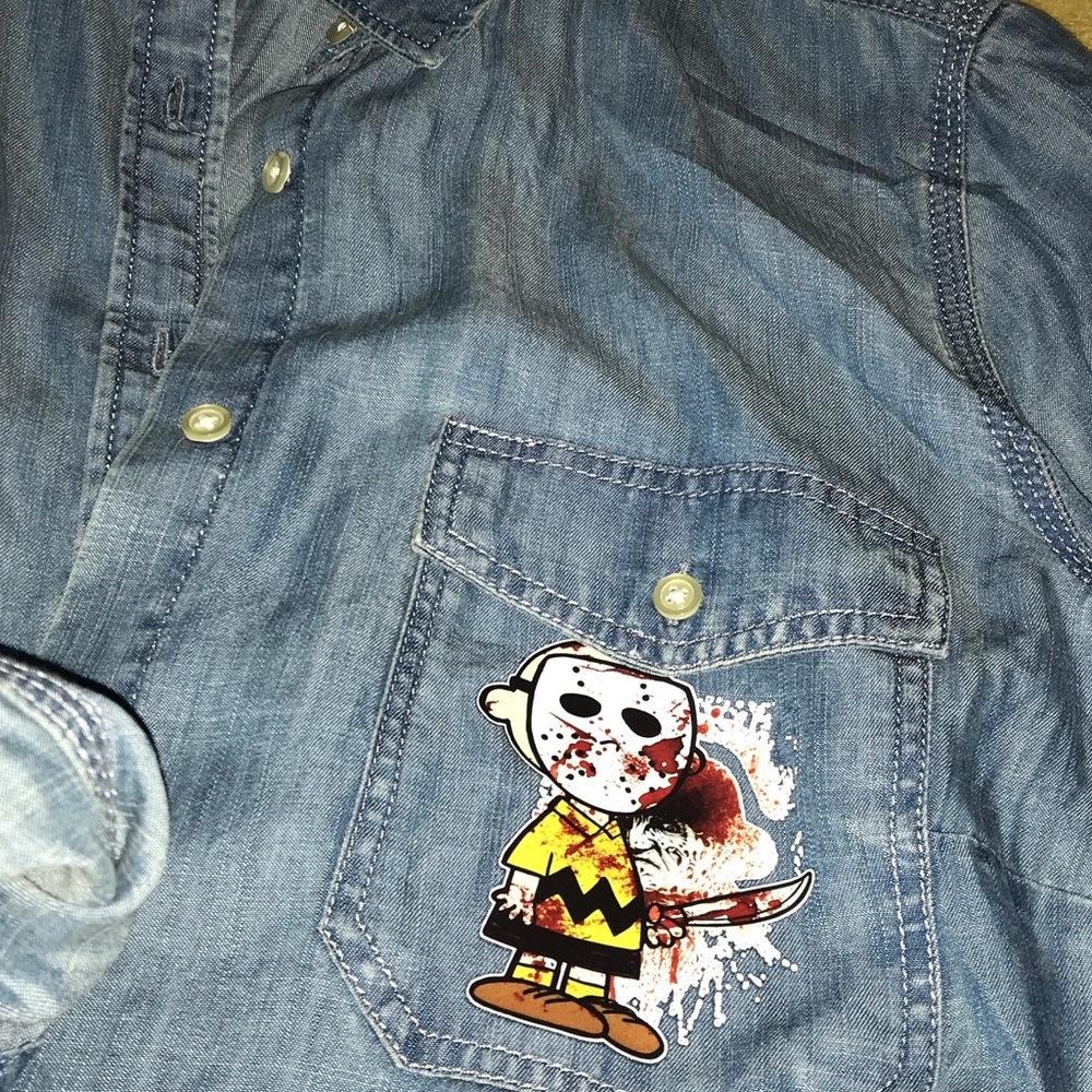 Talbots Light Blue Denim Top/ peanuts Halloween slasher/ Charlie Brown slasher